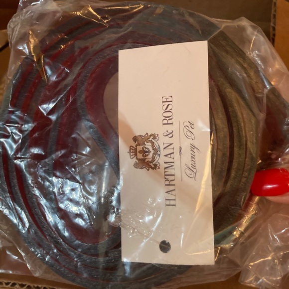 Hartman & Rose Luxury Pet collar and leash set - Picture 3 of 6